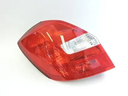 Světlo zadní levé FABIA II. SEDAN + COMBI, CZ 5J6945111 Jen Po Omezenou Doba