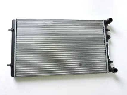 Chladič vody OCTAVIA I., MAHLE CR368000P Levný